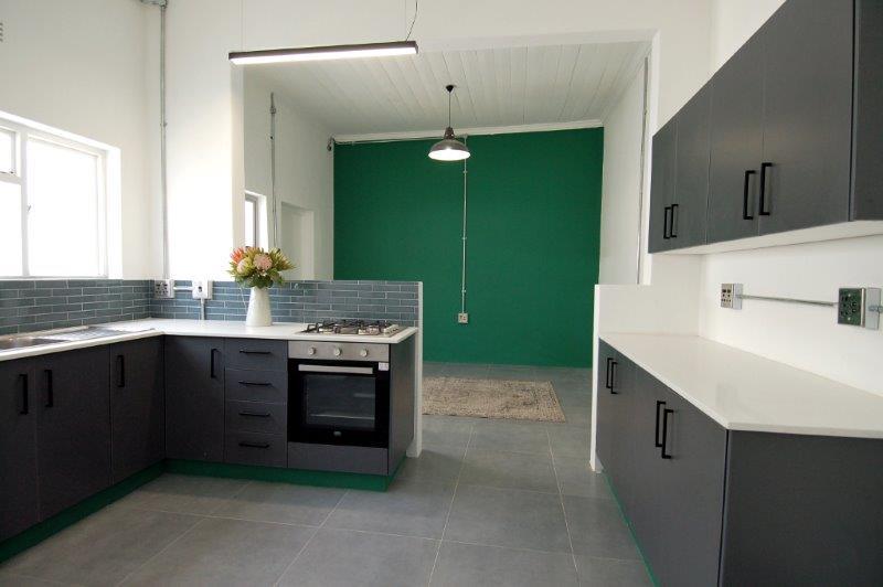 To Let 2 Bedroom Property for Rent in Woodstock Western Cape